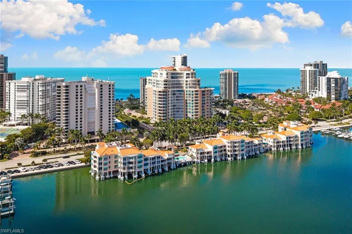 4501  Gulf Shore N BLVD, Naples, FL 34103