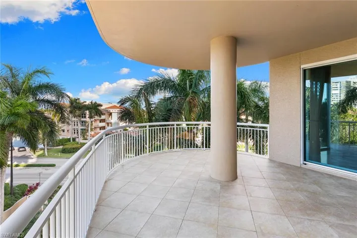 4501 Gulf Shore Blvd N 405, Naples, Florida 34103