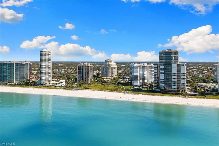 4501  Gulf Shore N BLVD, Naples, FL 34103