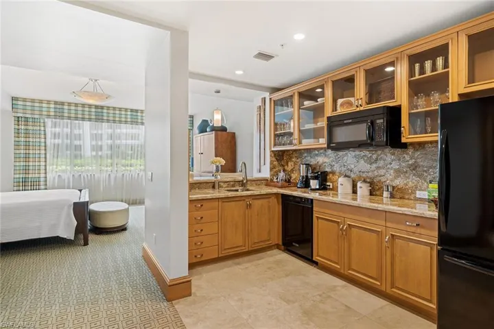 4501 Gulf Shore Blvd N 405, Naples, Florida 34103