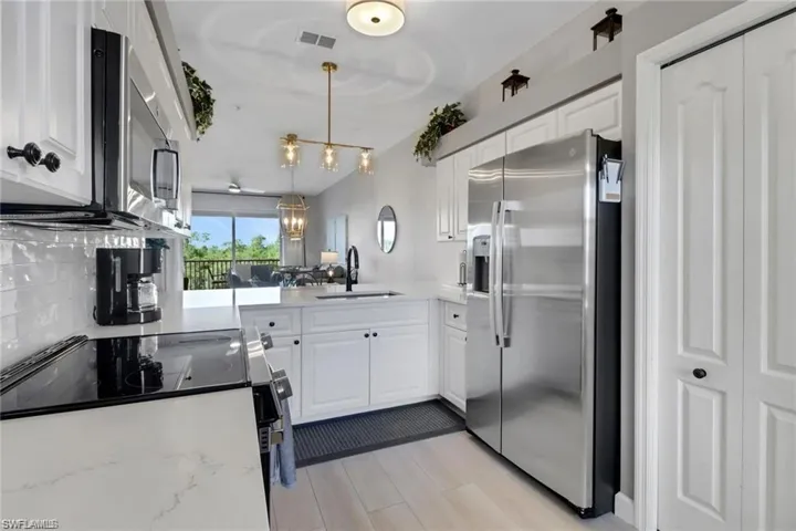 3830 Sawgrass Way 2944, Naples, Florida 34112