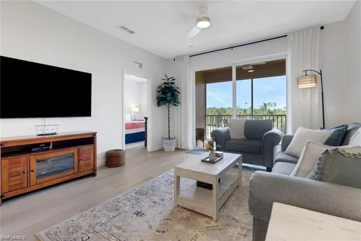 3830 Sawgrass Way 2944, Naples, Florida 34112