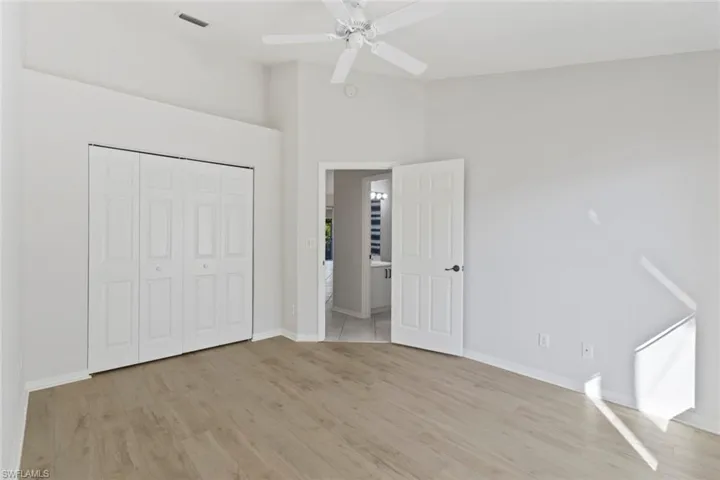5350  Andover  DR, Naples, FL 34110