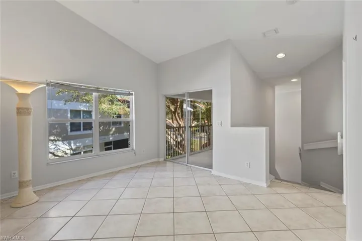 5350  Andover  DR, Naples, FL 34110