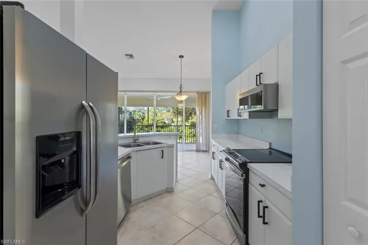 5350  Andover  DR, Naples, FL 34110
