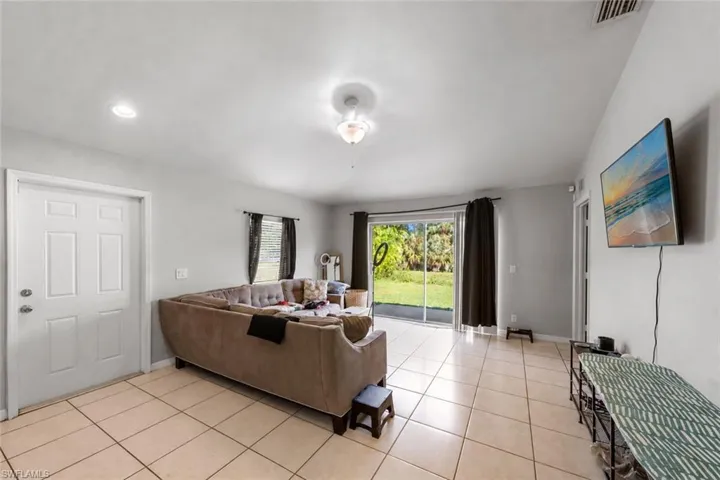 Unit 5032 living room