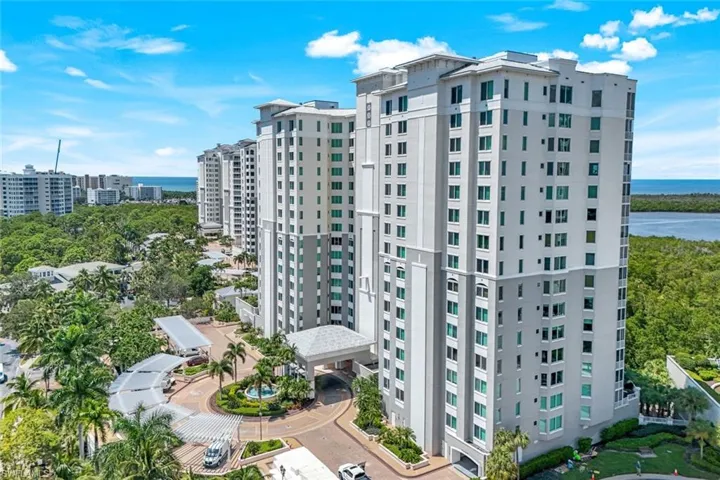 275  Indies  WAY, Naples, FL 34110