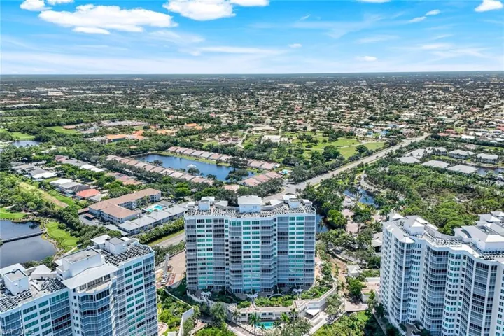 275  Indies  WAY, Naples, FL 34110