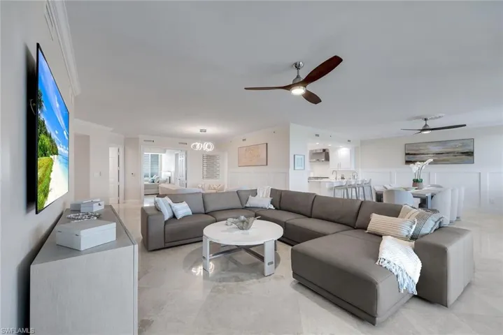 275  Indies  WAY, Naples, FL 34110