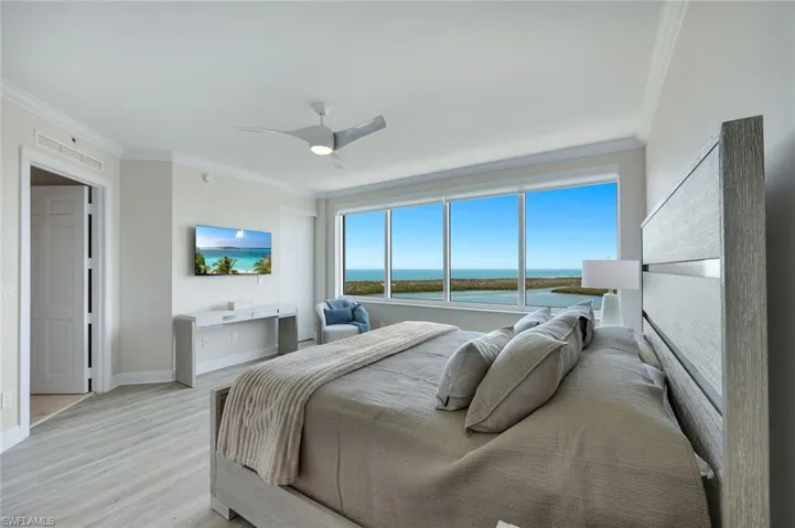 275  Indies  WAY, Naples, FL 34110