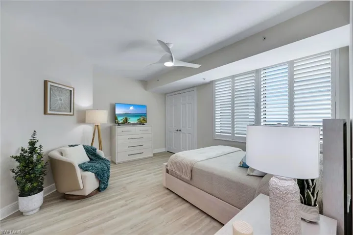 275  Indies  WAY, Naples, FL 34110