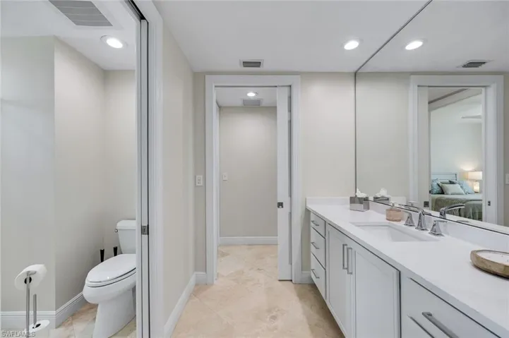 275  Indies  WAY, Naples, FL 34110