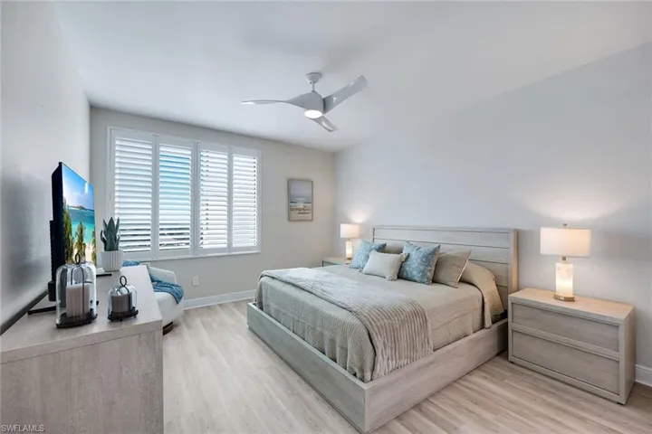 275  Indies  WAY, Naples, FL 34110