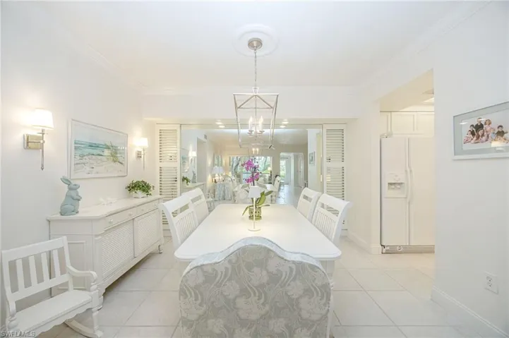 5818 Glencove Dr 103, Naples, Florida 34108
