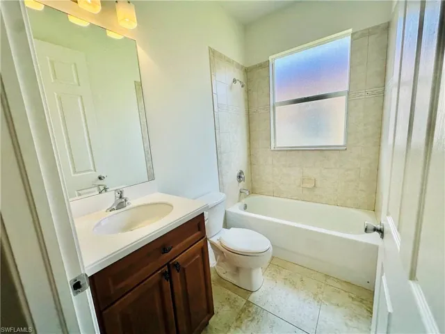26527 Robin Way, Bonita Springs, Florida 34135