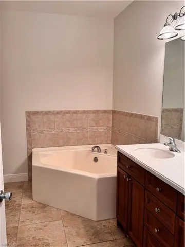 26527 Robin Way, Bonita Springs, Florida 34135