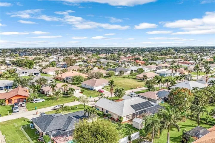 206 SE 19th  LN, Cape Coral, FL 33990