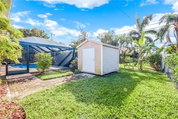 206 SE 19th  LN, Cape Coral, FL 33990
