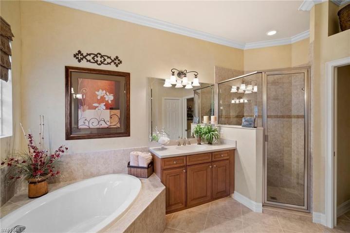 10409 Heritage Bay BLVD, NAPLES FL 34120