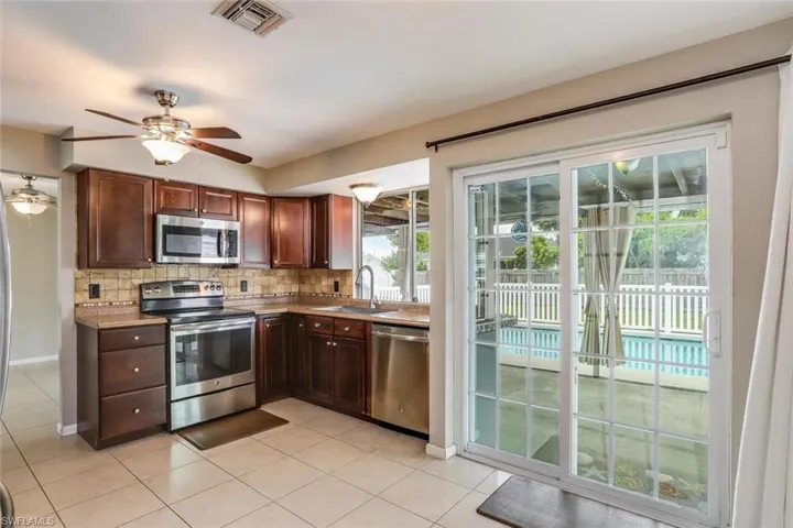Tile backsplash!