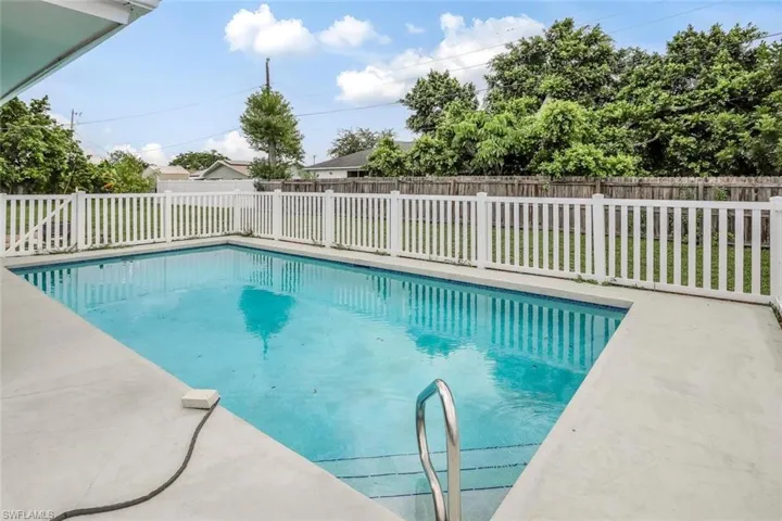 117 Se 45th Ter, Cape Coral, Florida 33904