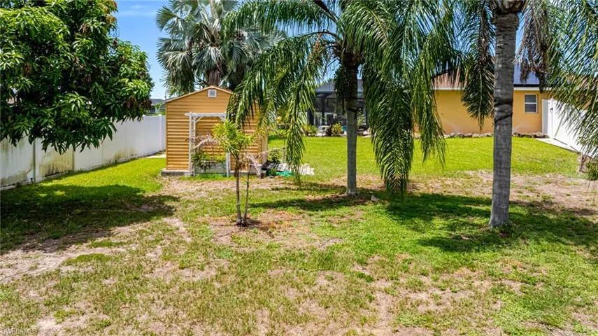 1007 Chaplin Ave, Lehigh Acres, Florida 33971