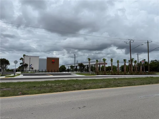 1527 Nw 15th Ter, Cape Coral, Florida 33993