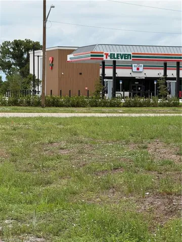 1527 Nw 15th Ter, Cape Coral, Florida 33993