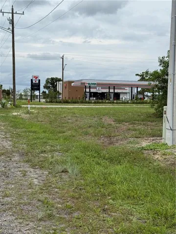 1527 Nw 15th Ter, Cape Coral, Florida 33993