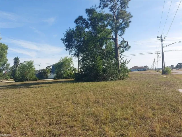 1527 Nw 15th Ter, Cape Coral, Florida 33993