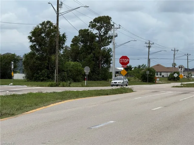 1527 Nw 15th Ter, Cape Coral, Florida 33993