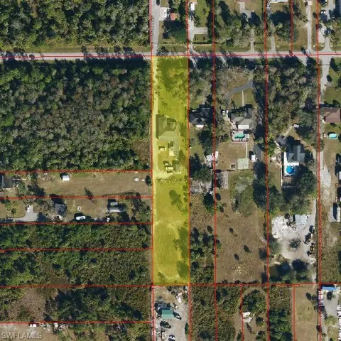 Aerial map of property and surrounding area