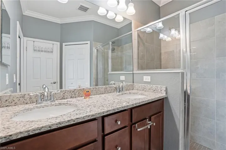 2519 Vine Ave, Naples, Florida 34120