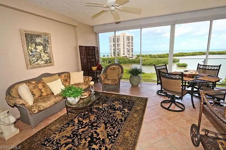 60 Seagate Dr 604, Naples, Florida 34103