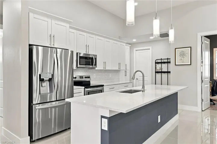 134 Sw 33rd Ave, Cape Coral, Florida 33991