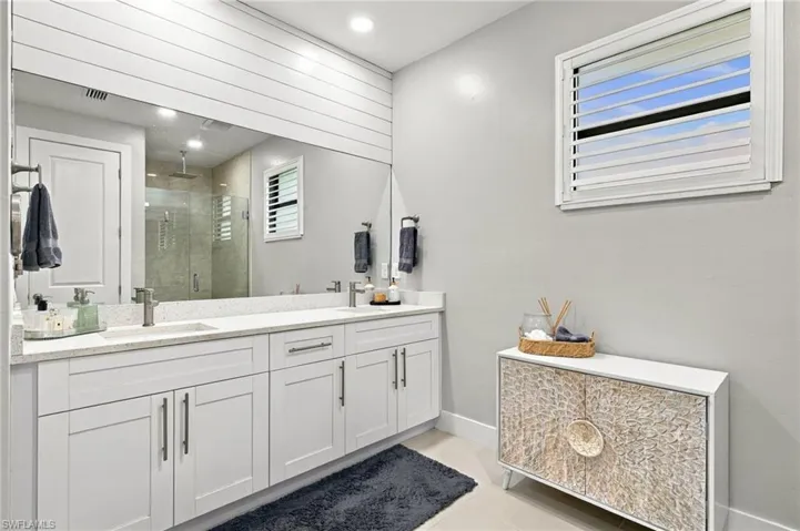 134 Sw 33rd Ave, Cape Coral, Florida 33991