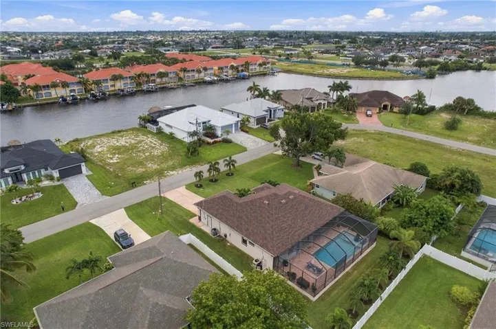 134 Sw 33rd Ave, Cape Coral, Florida 33991