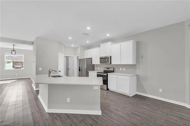 515 Sw 22nd St, Cape Coral Fl 33991