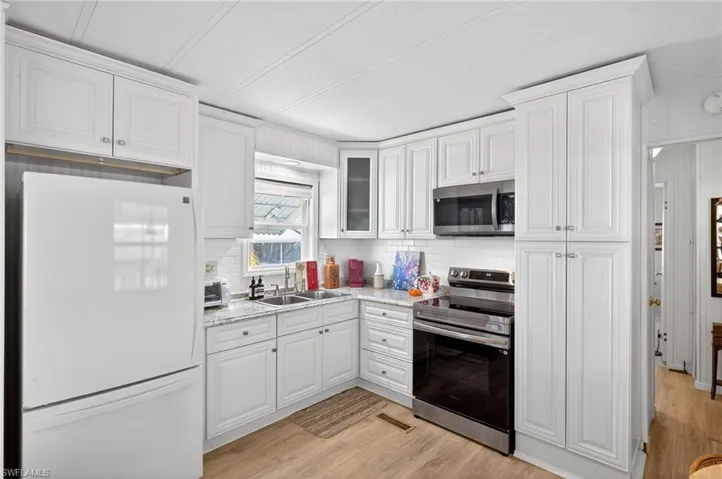 178 Overland Trl, North Fort Myers, Florida 33917