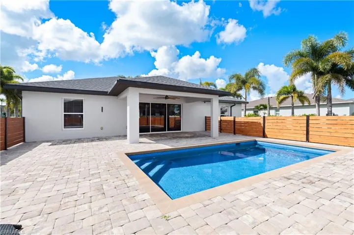 Paver pool deck