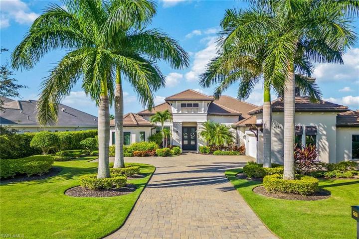 4214 Cortland WAY, NAPLES FL 34119