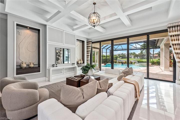 4214 Cortland WAY, NAPLES FL 34119