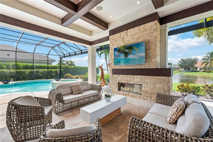 4214 Cortland WAY, NAPLES FL 34119