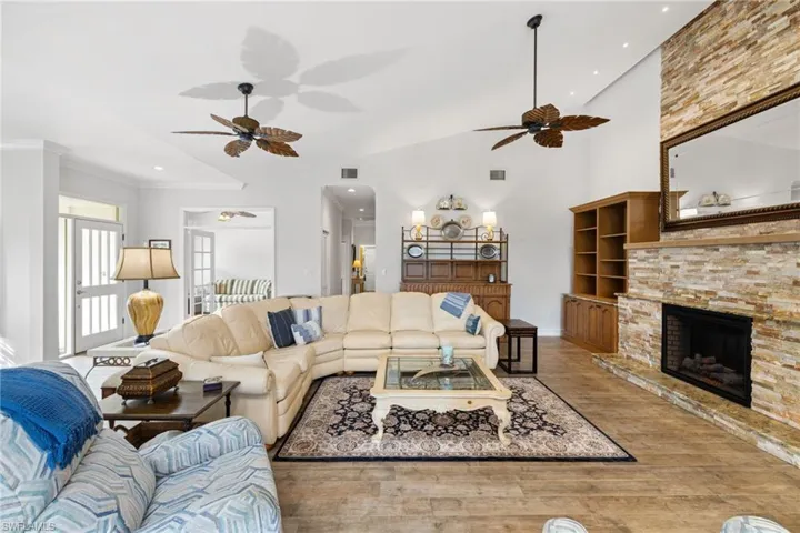 4753 Yacht Harbor Dr, Naples, Florida 34112