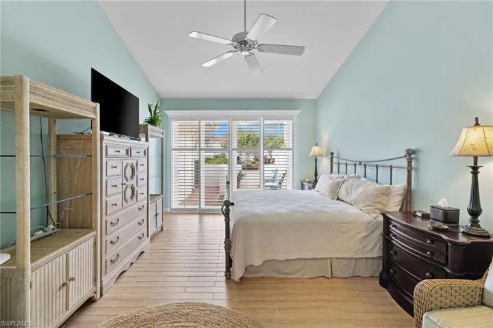 4753 Yacht Harbor Dr, Naples, Florida 34112