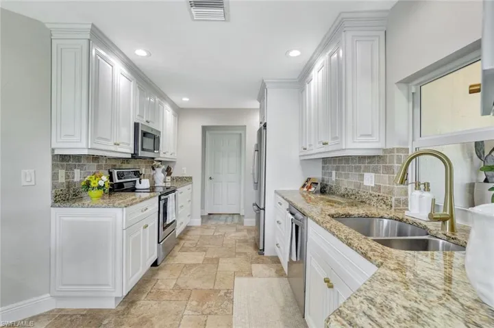 1350 Waikiki Ct, Marco Island, Florida 34145