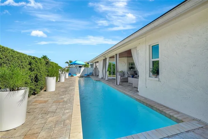 1350 Waikiki Ct, Marco Island, Florida 34145