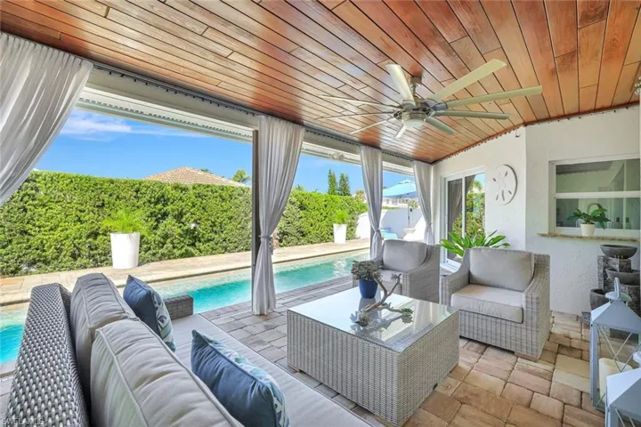 1350 Waikiki Ct, Marco Island, Florida 34145