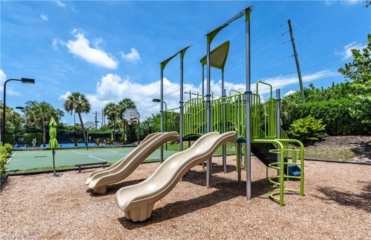 7653 Citrus Hill Ln, Naples, Florida 34109