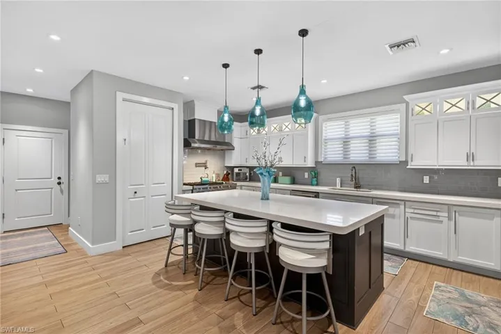 5577 Lancewood Way, Naples, Florida 34116